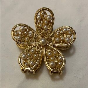 Floral Gold and Pearl Flower Hair Claw
